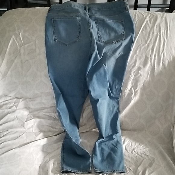 Old navy super skinny jeans - Picture 2 of 3